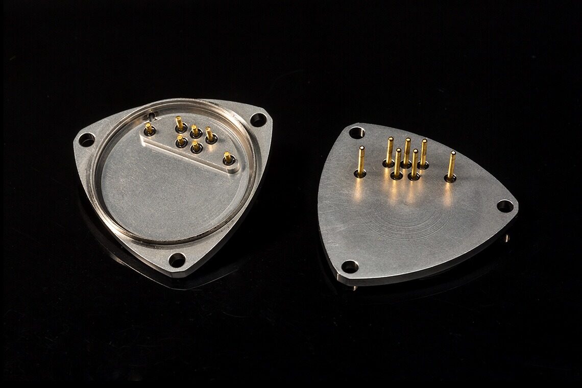 Stainless-Steel 316L Gyro-Base Header, 7 pin Gold Plated Contacts.