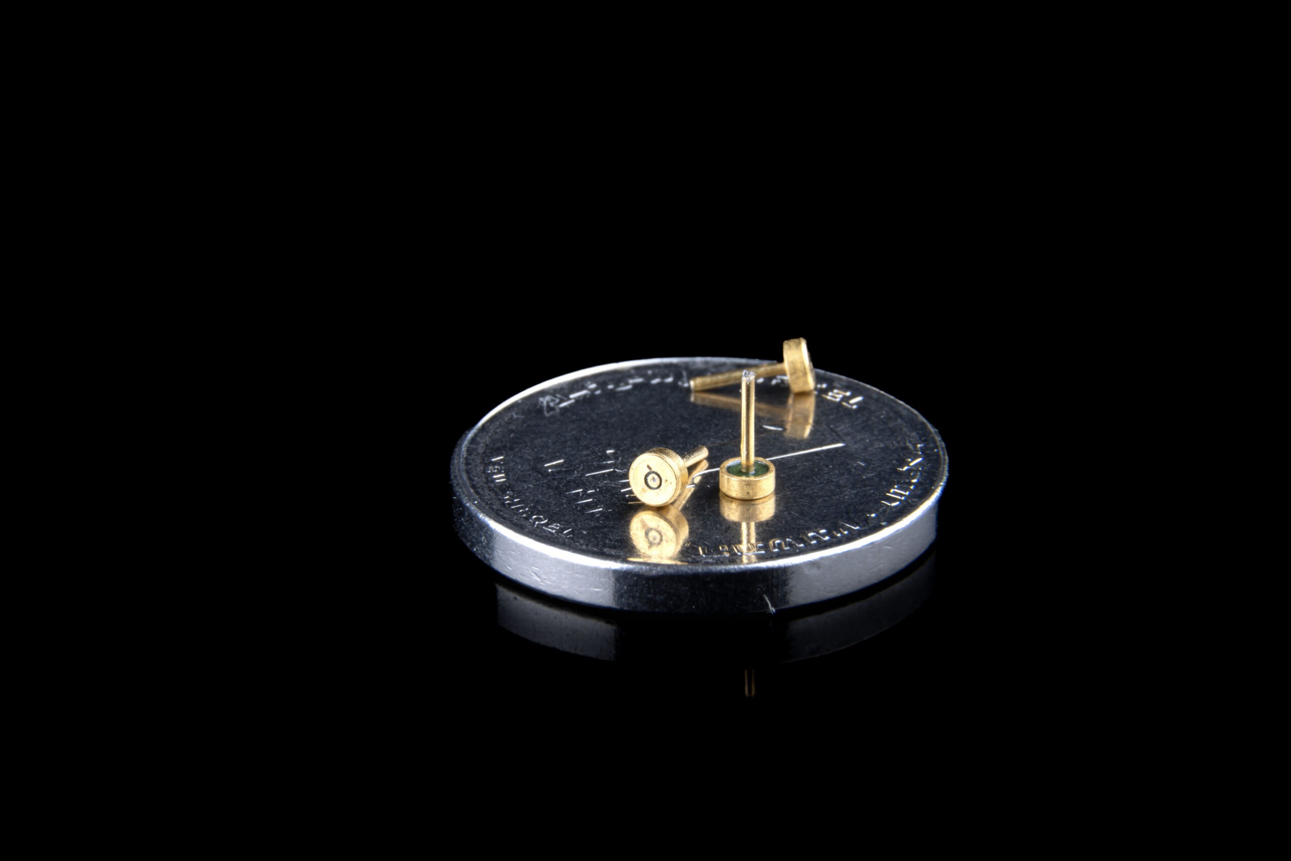 M100 Pyrotechnic Header - Hermetron